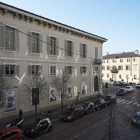 Elegant In Sant'ambrogio Apartament *